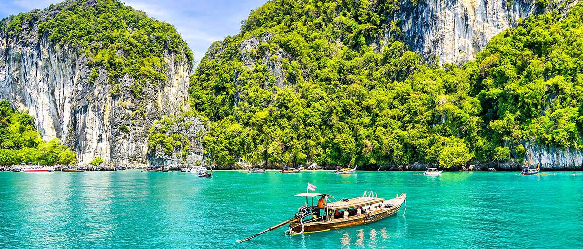 Sailing in Thailand