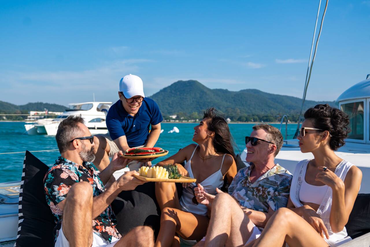 Beginner's Guide to Yachting: By the Cabin Charter vs. Crewed Charter