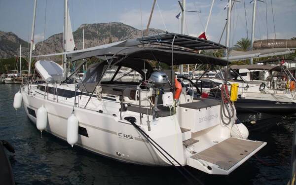 Bavaria C45 Tanguera