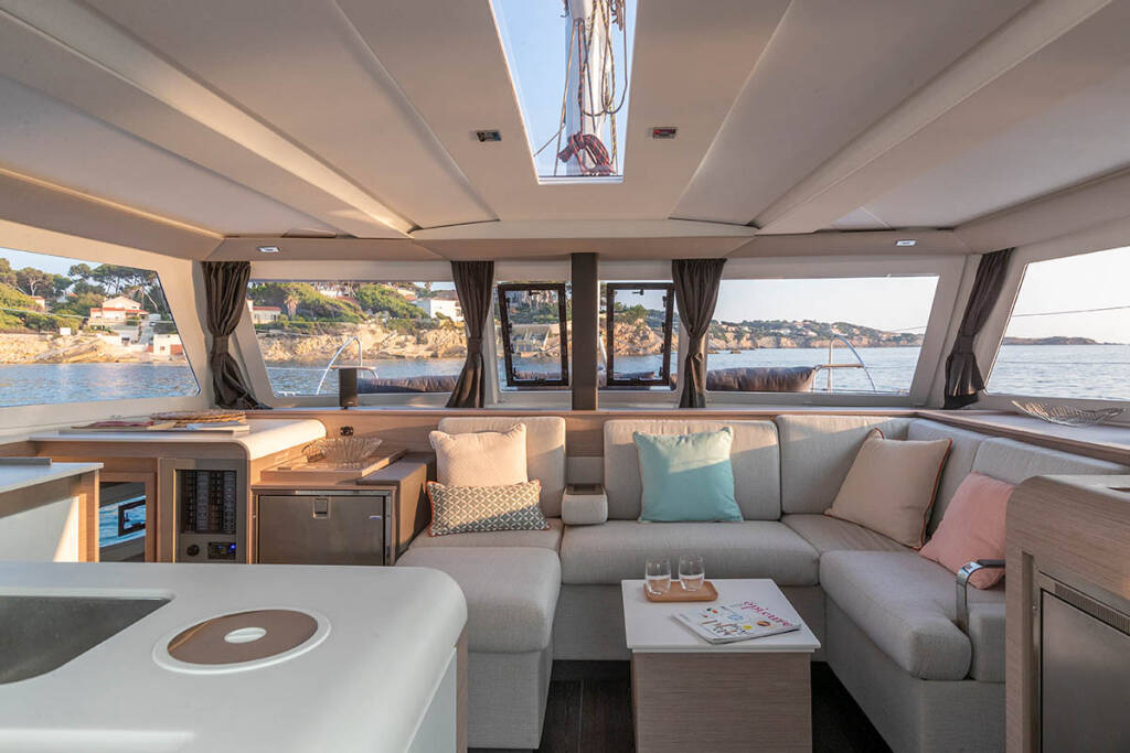 Fountaine Pajot Isla 40, Barnacle