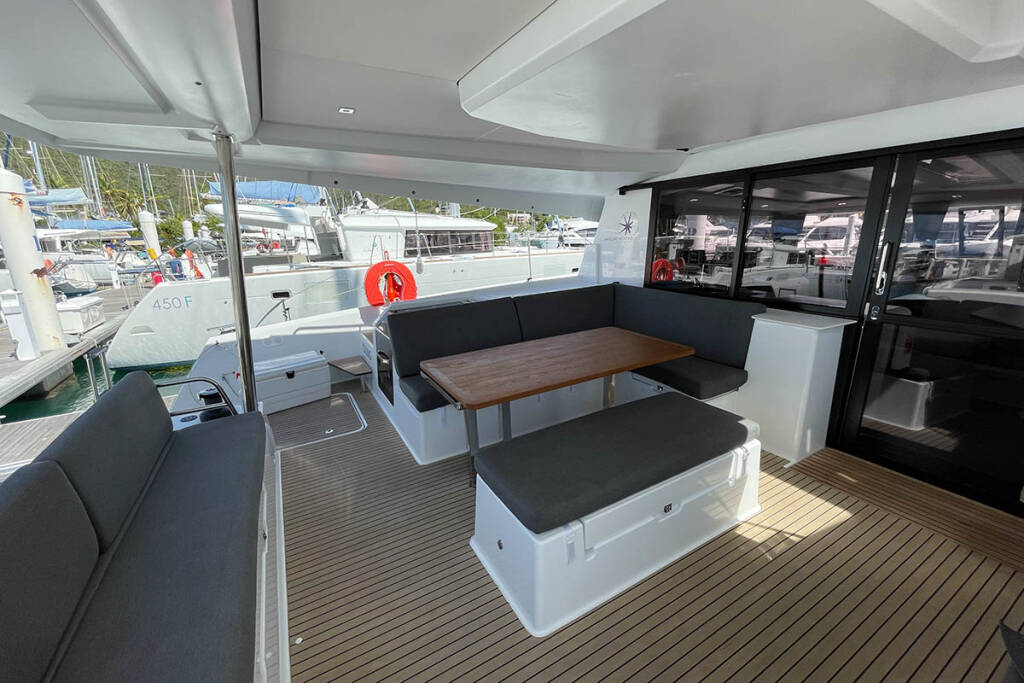Fountaine Pajot Tanna 47, Forever Young