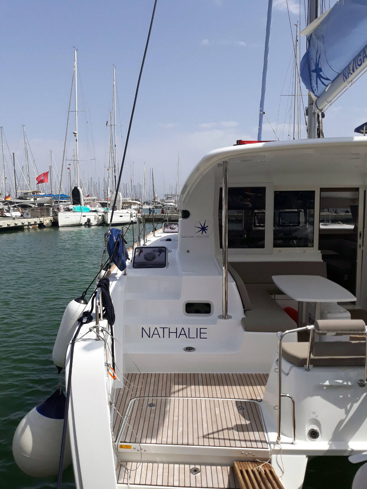 Lagoon 40, Nathalie - Cabin charter port bow