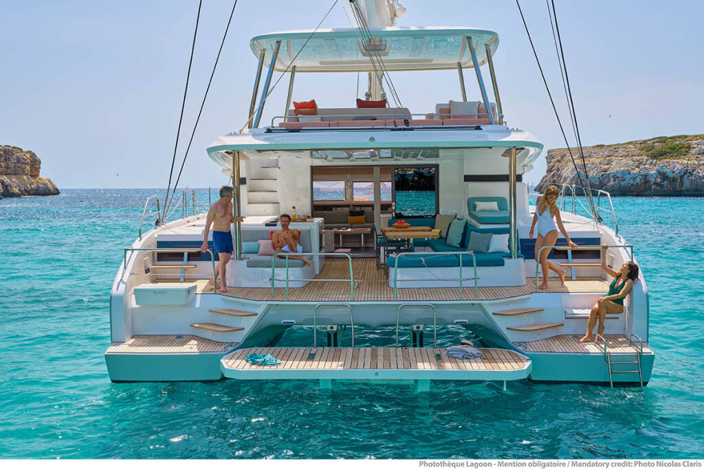 Lagoon 55, Valinor (Crewed)