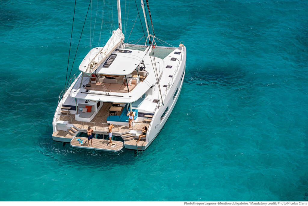 Lagoon 55, Valinor (Crewed)