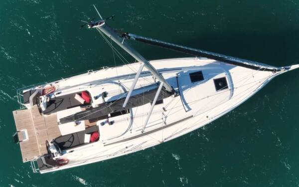 Sun Odyssey 380 Full Moon